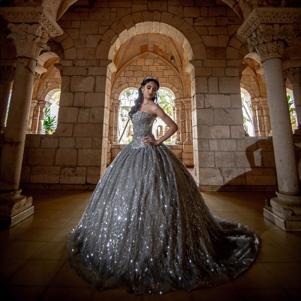 Meet your Posher, Melanie